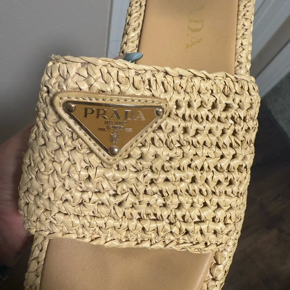 PRADA Raffia Slides - Picture 5 of 5